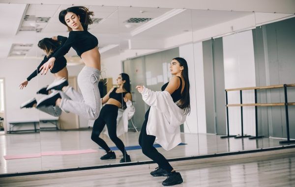 Clases de Twerk cerca de mí: Aprende y diviértete bailando