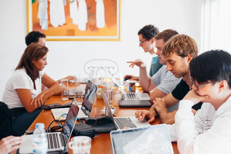 Cómo optimizar funciones para mejorar el rendimiento en proyectos