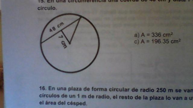 Cómo se calcula la distancia de la cuerda al centro del círculo