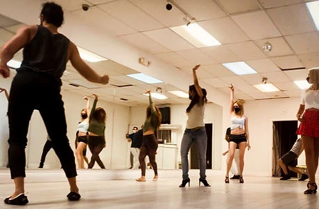 Cuáles son las mejores academias de baile para adultos y dónde están