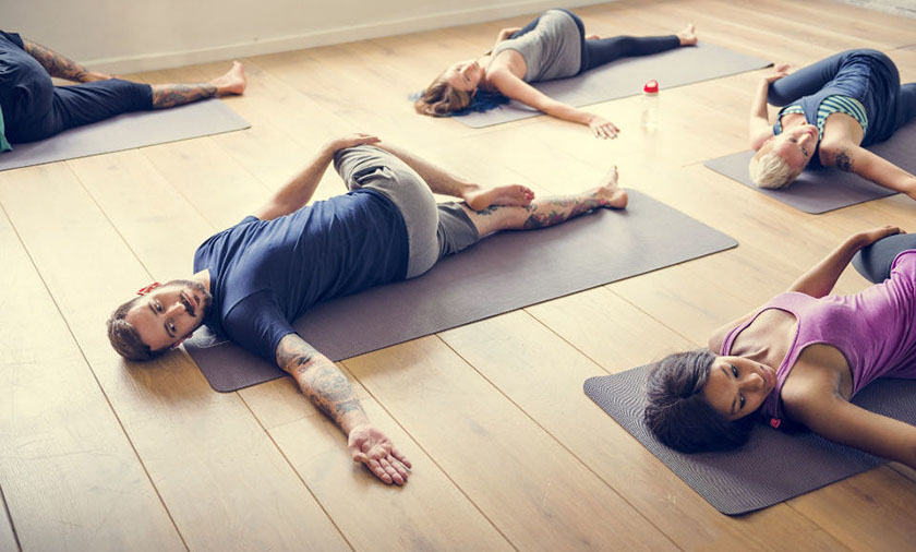 Cuáles son los 10 mejores ejercicios de yoga para hombres