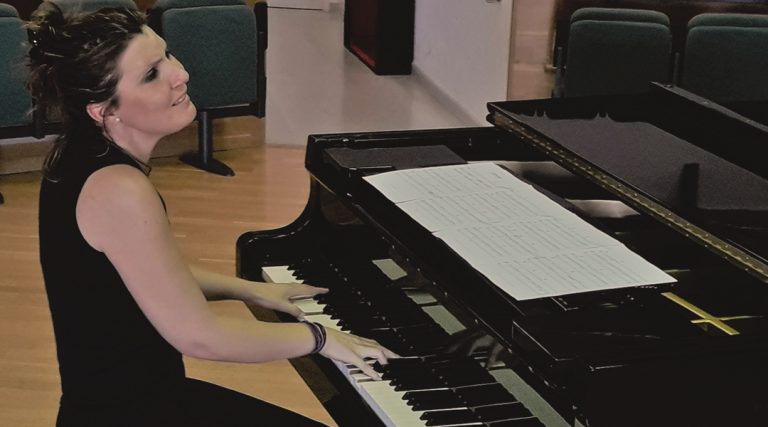 Dónde encontrar los mejores profesores de piano en España