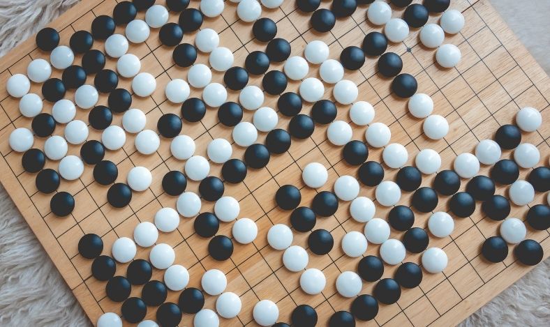 el juego de los 15 palos estrategias y simetria para ganar
