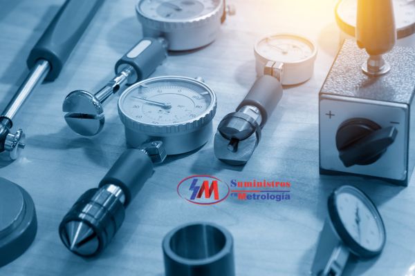 Es el instrumento de medición en física clave para experimentos precisos