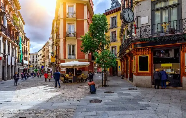 Los barrios más peligrosos de Madrid: Zonas a evitar en 2024