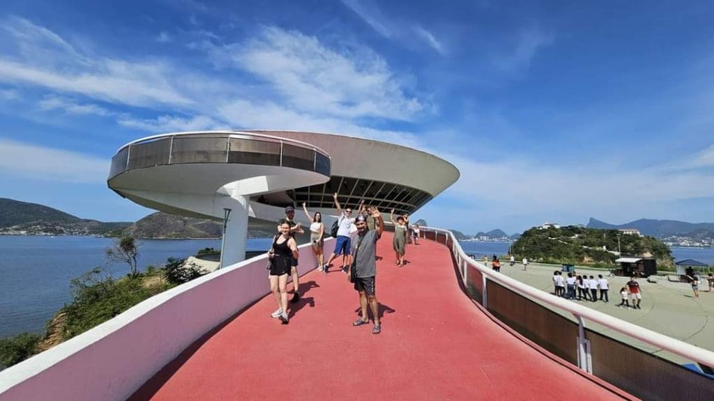 Museo de Arte Contemporáneo Niterói: Tesoro de Innovación