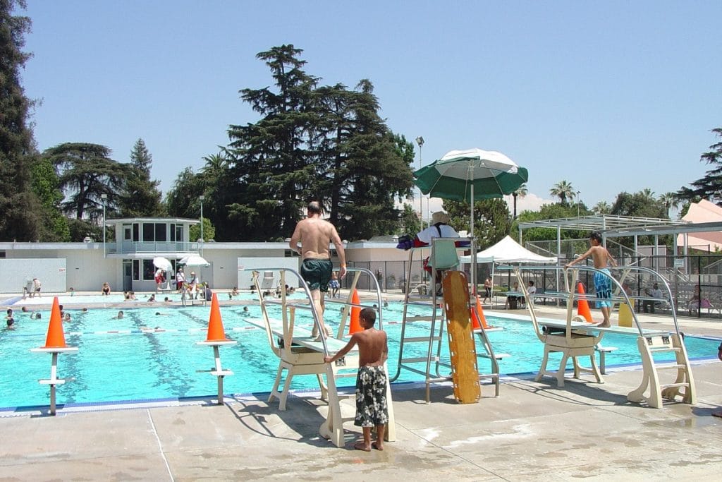 Piscinas públicas en Sevilla: Descubre las mejores opciones