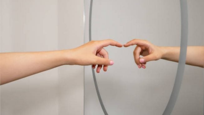 Qué es un espejo convexo y cuáles son sus aplicaciones diarias