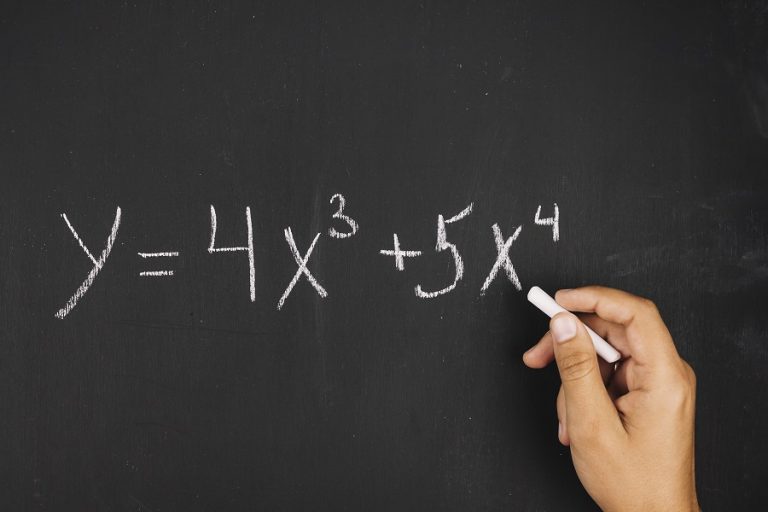 Parámetros en Matemática: Definiciones Clave y Ejemplos