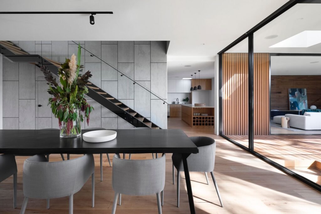 Qué son los ángulos interiores remotos y su relación con el exterior