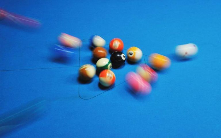 Qué son los choques elásticos y cuáles son sus características